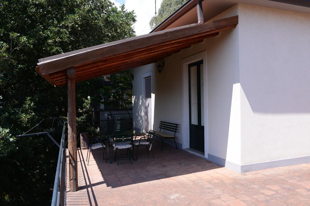 Scatitti House Villa Zafferana Etnea Rum bild